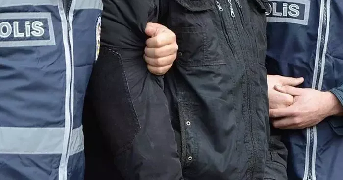 Antalya da sosyal medya üzerinden dolandırıcılık yapan şüpheli tutuklandı