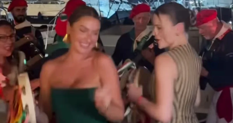 Hadise, Joey King ile dans etti Magazin haberleri