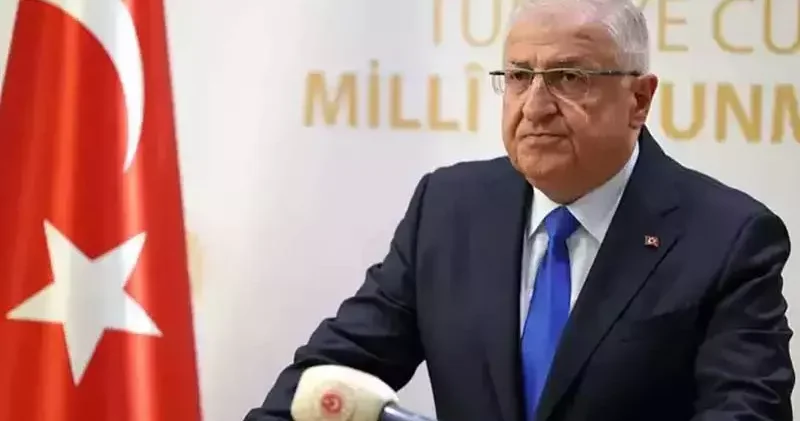 Bakan Güler ve TSK Komuta Kademesi İran hududunda inceleme ve denetlemeler için Van a gitti
