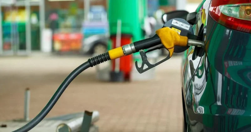 Akaryakıtta çifte zam beklentisi! Benzin ve motorine zam mı geliyor? İşte 18 Haziran benzin, motorin, LPG litre fiyatı