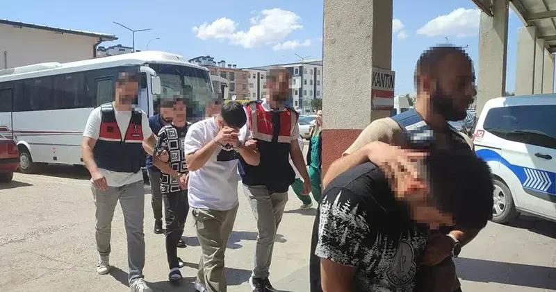Konya merkezli 4 ilde telefon dolandırıcılığına 34 gözaltı