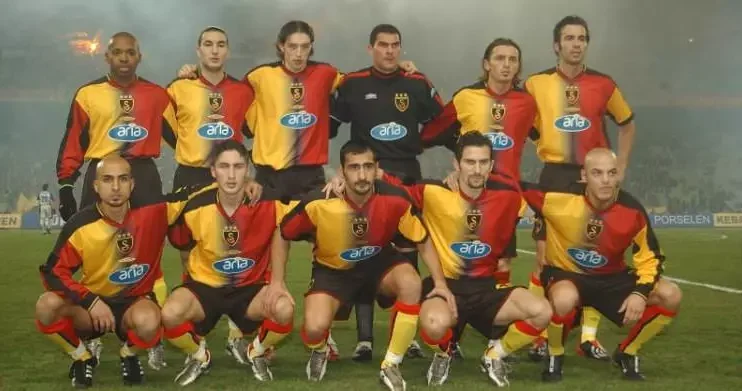Efsane futbolcuların yeni meslekleri görenleri hayrete düşürdü!