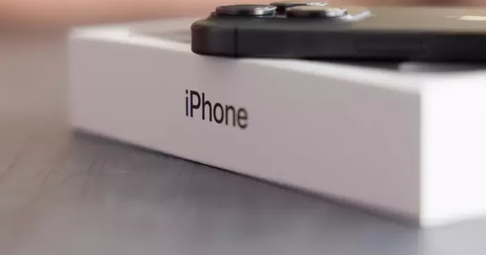 Yeni bilgiler ortaya çıktı! iPhone 20 için ‘cam gibi’ iddia