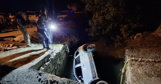 Antalya da sulama kanalına devrilen otomobildeki 2 kişi öldü Antalya Haberleri