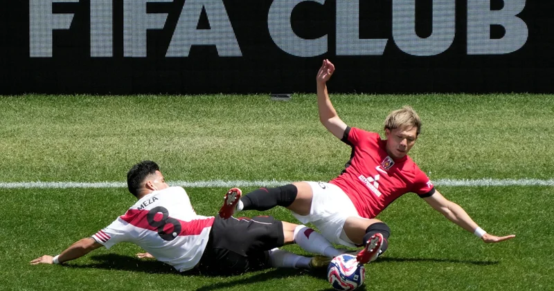 Mastantuono lu River Plate, Urawa Red Diamonds ı rahat geçti
