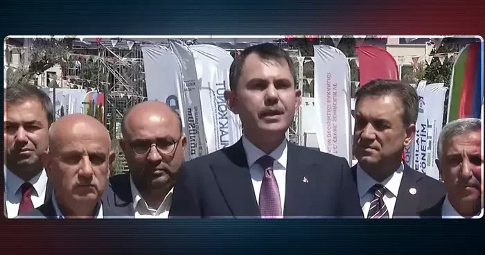 Deprem bölgesinde 250 bininci konutlar da yarın teslim ediliyor! Bakan Kurum duyurdu: Etrafımızdaki ateş çemberine rağmen...