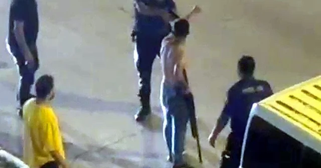 Muş ta silahlı, sopalı kavga kamerada Muş Haberleri
