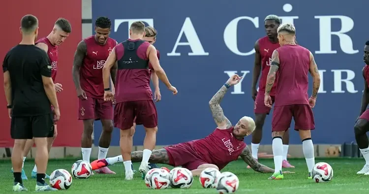 Galatasaray çift idmanla hazırlandı!