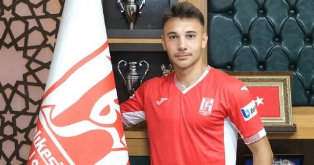 Balıkesirspor transferde hareketli saatler yaşıyor Futbol Haberleri