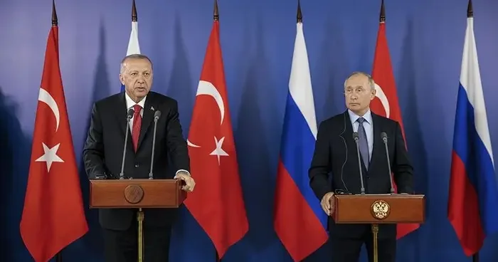 Cumhurbaşkanı Erdoğan, Rusya lideri Putin le görüştü: Uygun tarihi işaret etti, Çok mühim dedi