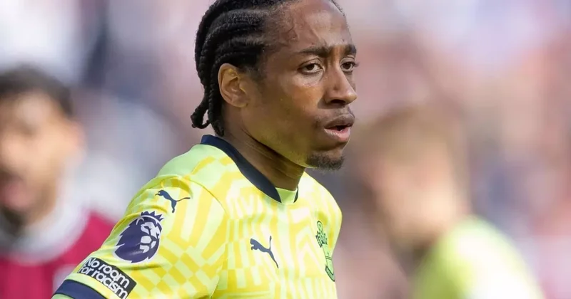 Beşiktaş a bahaneler sunup durdu! Kyle Walker Peters yeni takımına imzayı atıyor
