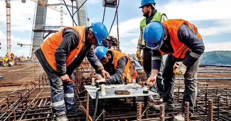 Kamu işçisi ne demek, kimleri kapsıyor? Kamu işçisi memur mu?