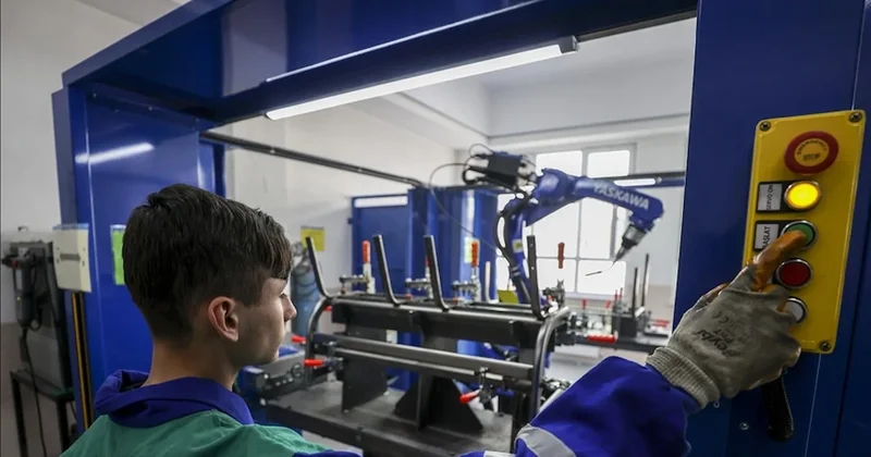1 milyon genç ekonomik nedenlerden dolayı eğitimine ara verdi! Sözcü Gazetesi