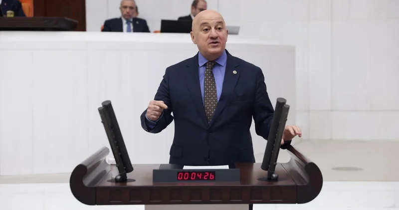 CHP li Bayraktutan dan “yarı zamanlı çalışma” tepkisi: Memurları yarı maaşla geçinmeye mecbur bırakıyor