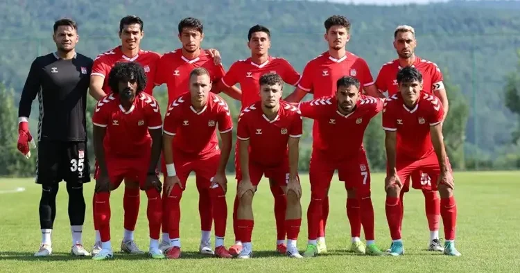 Sivasspor hazırlık maçını 4 golle kaybetti!