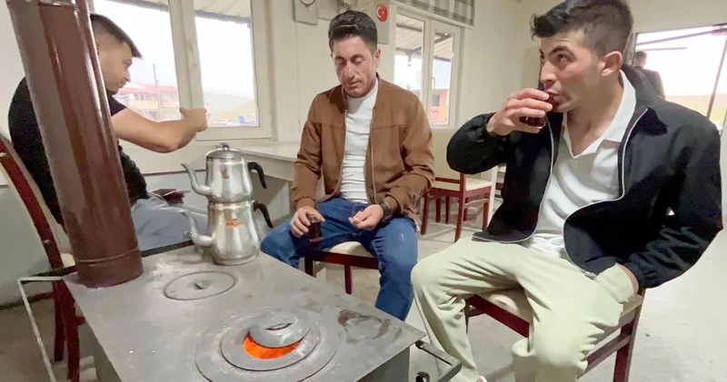 Bu yaylanın sakinleri, yazın ortasında kışı yaşıyor