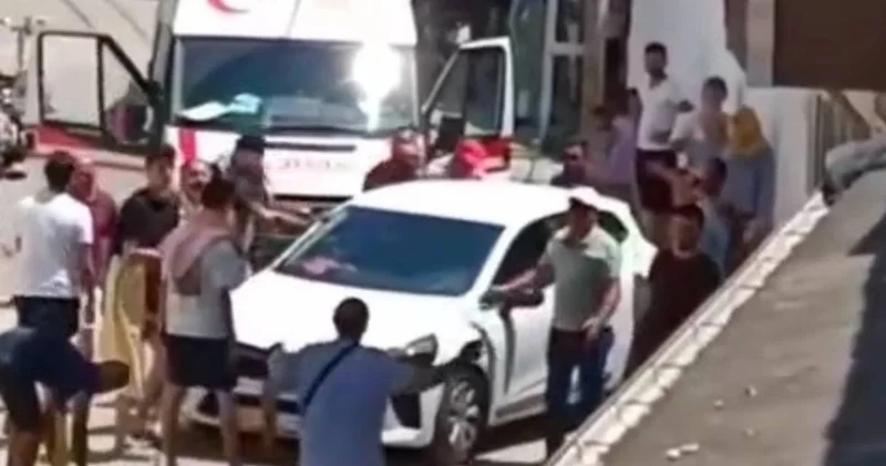 Ambulansa engel: Park halindeki araç müdahaleyi geciktirdi