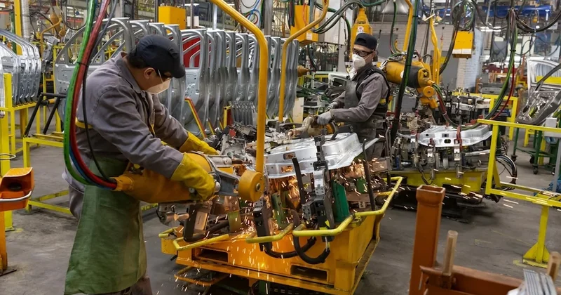 Ford Otosan 4 fabrikada üretime ara veriyor Sözcü Gazetesi