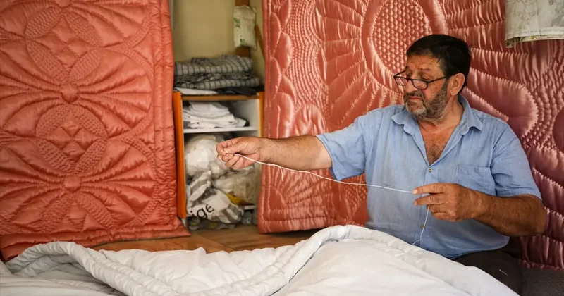 72 yaşındaki yorgan ustası yetiştirecek çırak bulamıyor