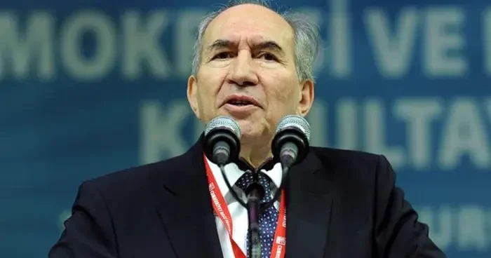 Son dakika haberi... CHP nin eski genel başkanı Altan Öymen yoğun bakıma kaldırıldı