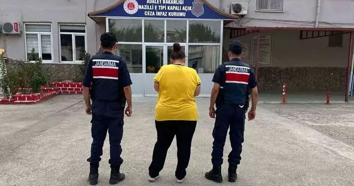 Aranan şahıslar jandarmadan kaçamadı