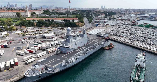 Katar donanmasının amfibi gemisi Al Fulk İstanbul’da Gündem Haberleri