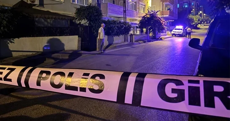 Ümraniye deki vahşette yeni gelişme! Satırla boğazı kesilerek öldürülmüştü: 2 kişi gözaltına alındı