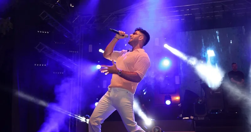 Tavas Zeybek Festivali ne Reynmen damgası