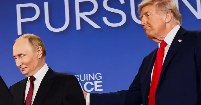 Dünyanın konuştuğu Alaska zirvesinde gizli belge krizi! Otelin yazıcısında unutmuşlar; saat saat tüm detaylar var…
