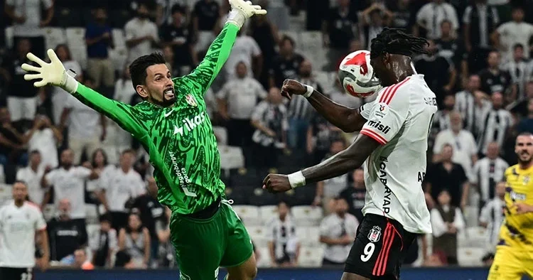 Brezilyalı kalecinin performansı mağlubiyeti engelleyemedi! Solskjaer den maç sonu tebrik