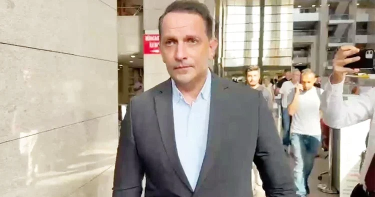 İhraç edilecekti istifa etti