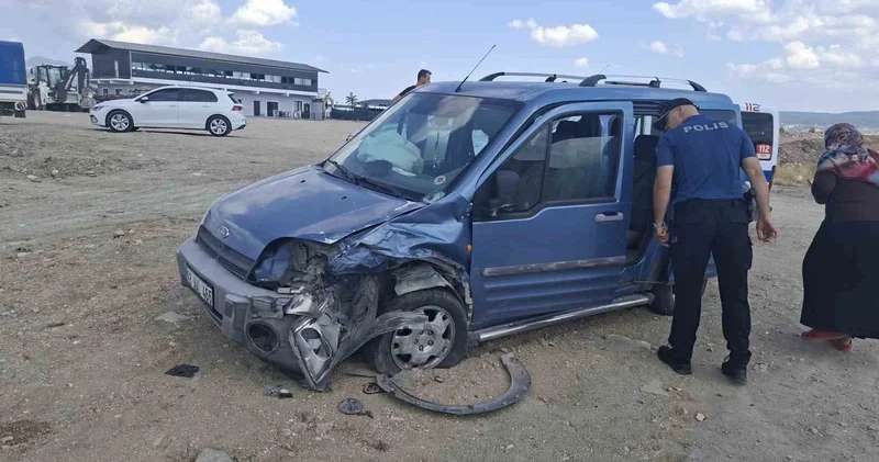 Kütahya Hisarcık’ta trafik kazası: 2 yaralı