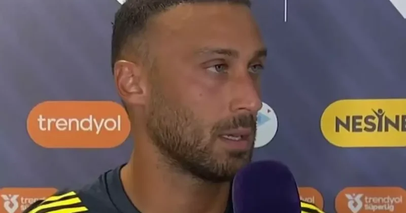 Cenk Tosun: Rakibe sordum, o bile elime çarptı dedi