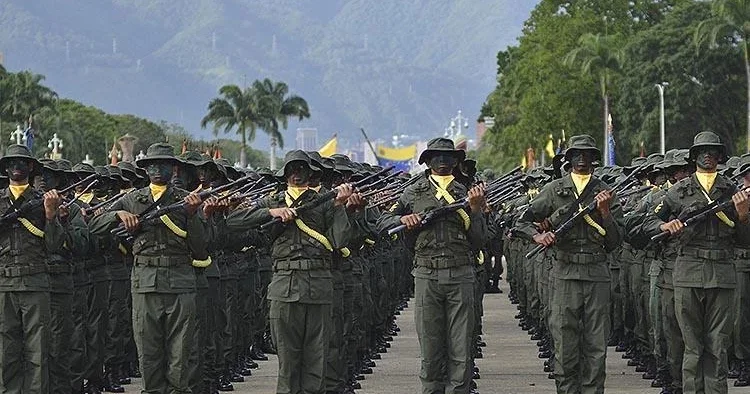 Venezuela Karayipler de askeri tatbikata hazırlanıyor