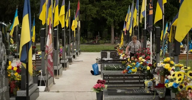 Ukrayna Rusya dan 1000 Ukraynalı askerin cenazesini teslim aldı: Kimlik tespiti işlemlerine başlanacak Dünya Haberleri
