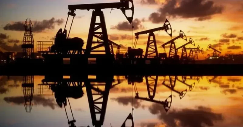 Brent petrolün varili 67,30 dolardan işlem görüyor