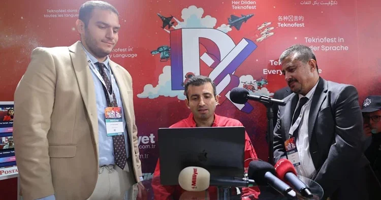 Selçuk Bayraktar dan Demirören Medya standına ziyaret