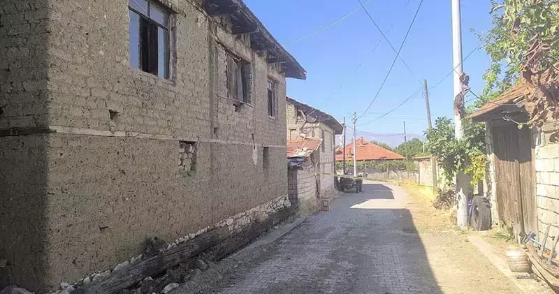 Evde darbedilen kadın öldü; ‘baygın buldum’ ihbarı yapan torunu gözaltına alındı