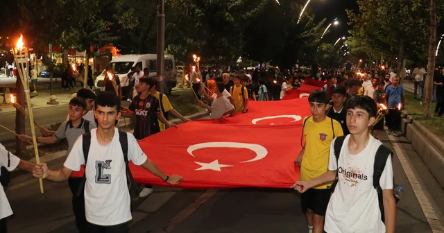 Batman da festival ve fuarlar kortej yürüyüşüyle tanıtıldı Batman Haberleri
