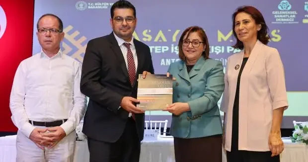 Gaziantep haberleri Antep İşinin Dünü, Bugünü ve Yarını konulu panel gerçekleştirildi 18 Eylül 2025