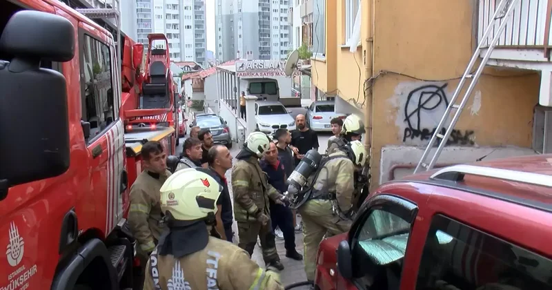 Ümraniye de 3 katlı binada yangın; 1 i bebek 4 kişi dumandan etkilendi