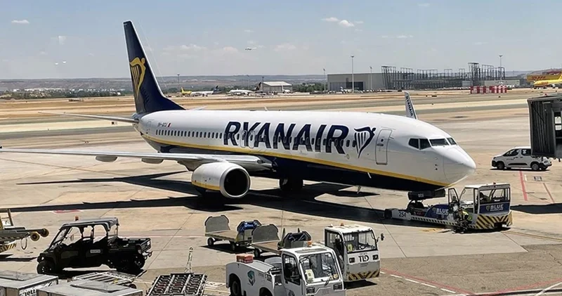 Ryanair in karı düşük bilet fiyatlarının etkisiyle azaldı
