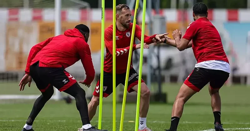 Samsunspor, trafikten dolayı antrenman yapamadı Fanatik Gazetesi Futbol Haberleri Spor