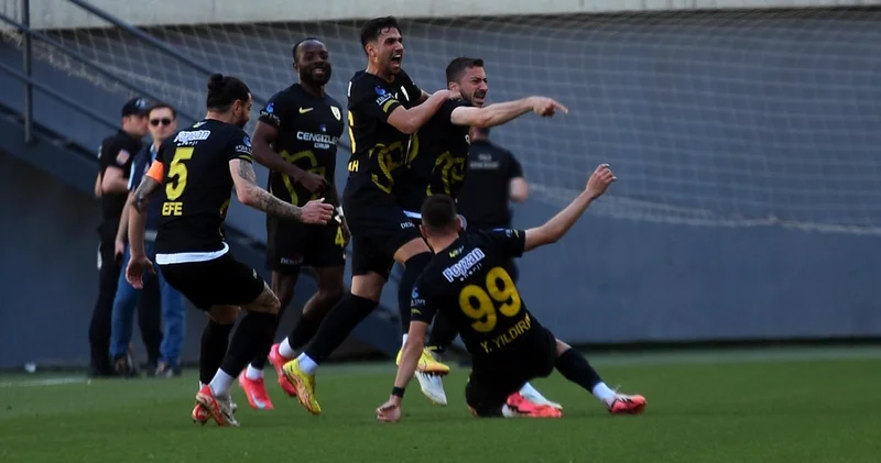 Muşspor, Karşıyaka yı devre dışı bıraktı: İşte 3.Lig Yükselme play off unda sonuçlar! Futbol Haberleri