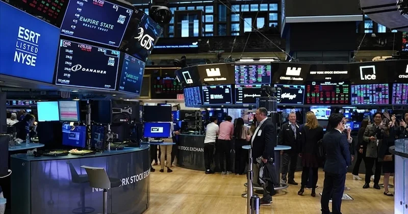 Kredi notu şoku küresel piyasaları sarstı: Dolar düştü Wall Street ve Asya borsaları geriledi Sözcü Gazetesi