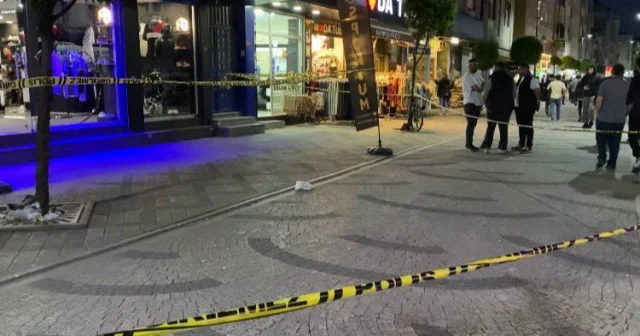 Bağcılar da iş yerine silahlı saldırı: Yaralılar var İstanbul Haberleri