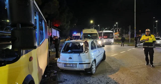 Karabük te ehliyetsiz ve alkollü sürücünün karıştığı kazada 2 kişi yaralandı VİDEO İZLE