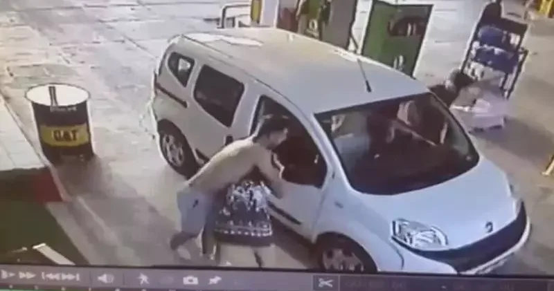 Fethiye’de akaryakıt istasyonunda bir kadına şiddet kamerada