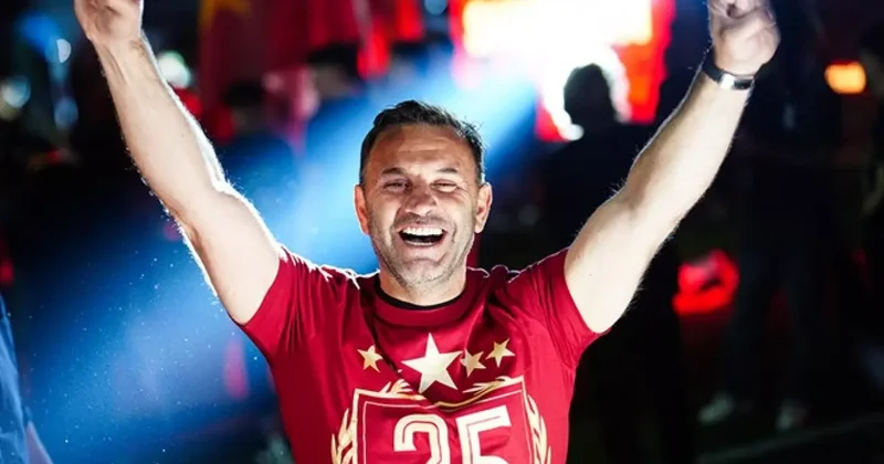 Galatasaray 5 yıldızı formasını satışa sundu! İşte Aslan ın yeni logosu