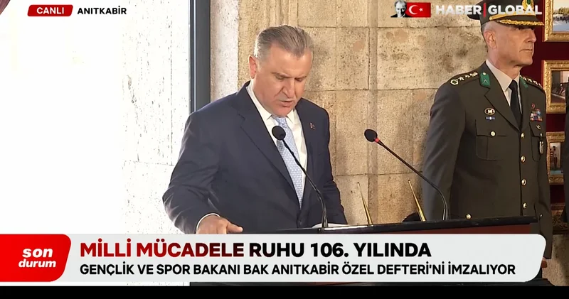 Milli Mücadele ruhu 106. yılında! Bakan Bak tan Anıtkabir de mesajlar